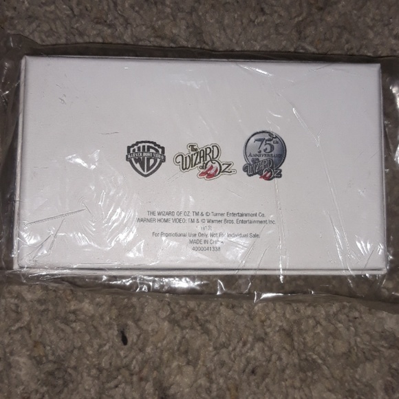 BRAND NEW WIZARD♥️ 75TH OF OZ 3 PIECE PENDANT SET - Picture 2 of 3